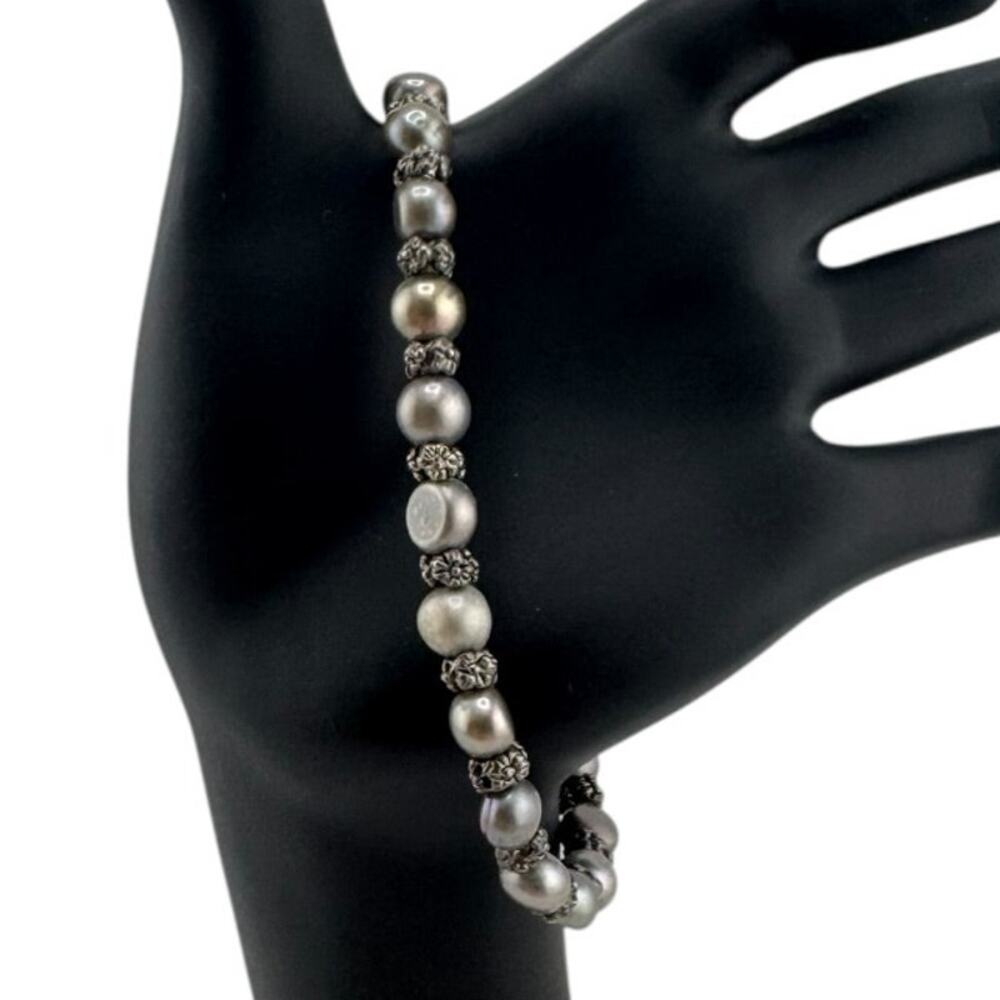 Silvery Stone and Metal Bead Bracelet – Simple and Fun – Preowned